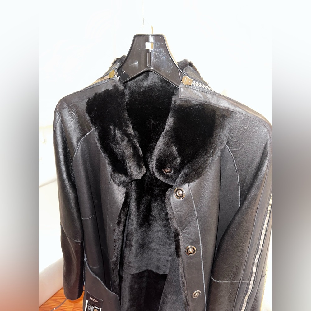 PUNTO Women Leather Coat Size